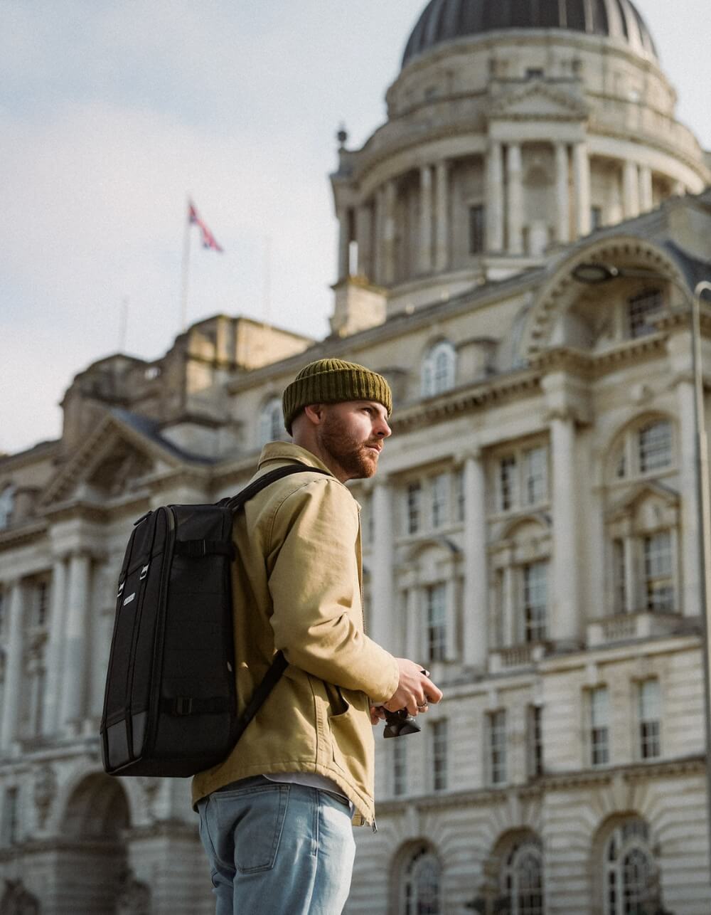 How to Stay Safe While Traveling Abroad | Travel Safety Tips | Ekster®