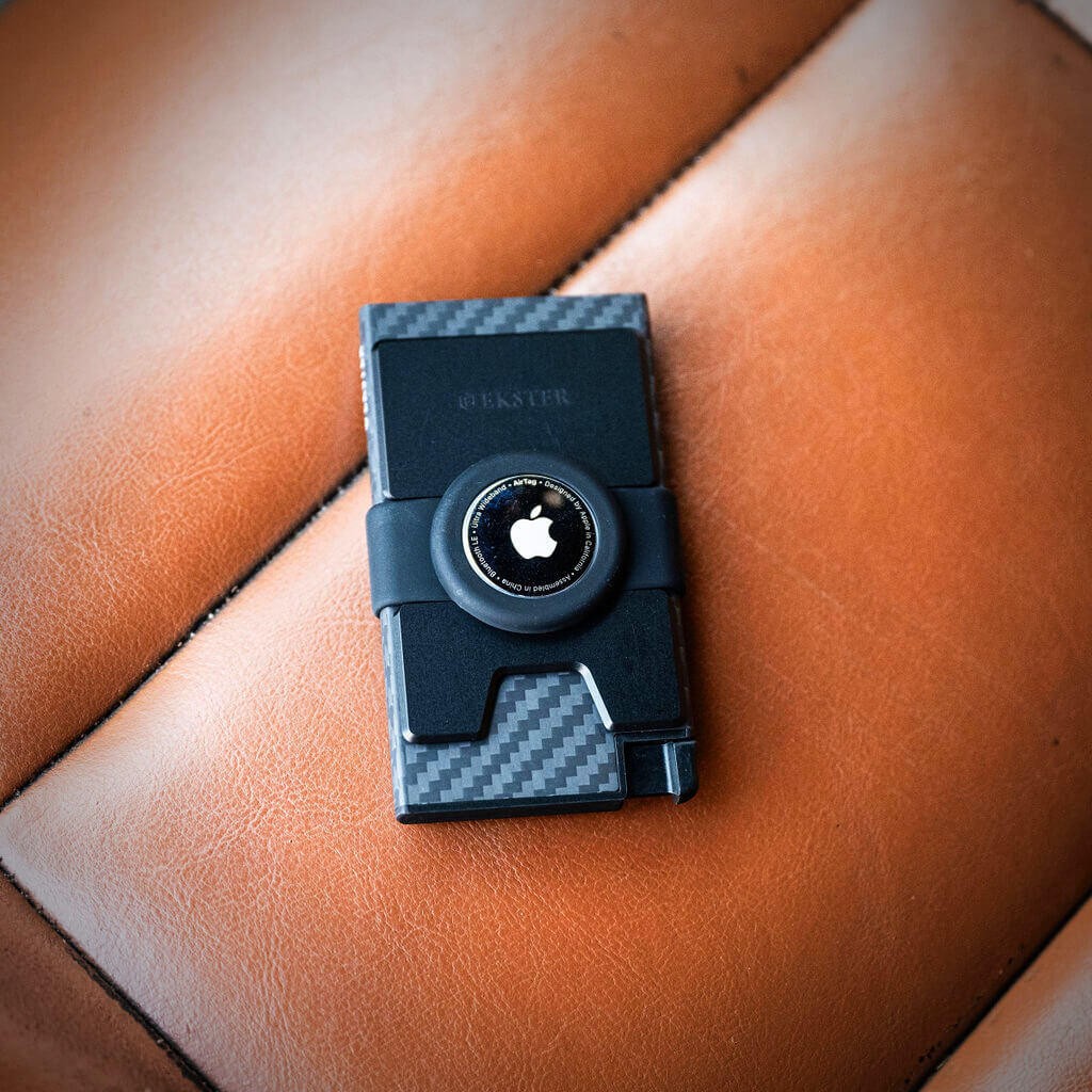 Carbon Fiber Airtag Cardholder
