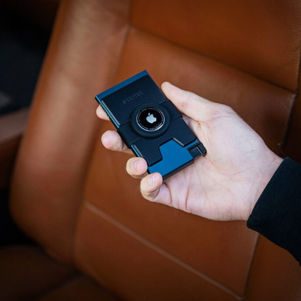 Navy Airtag Cardholder