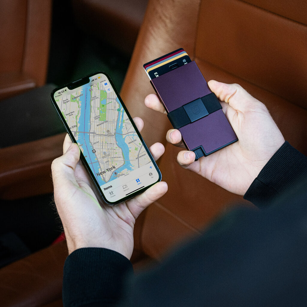 Redwood Airtag Cardholder