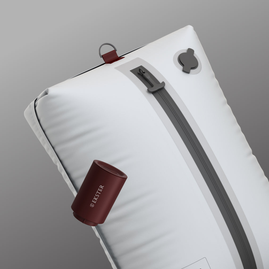 Vacuum compression bag with pump
