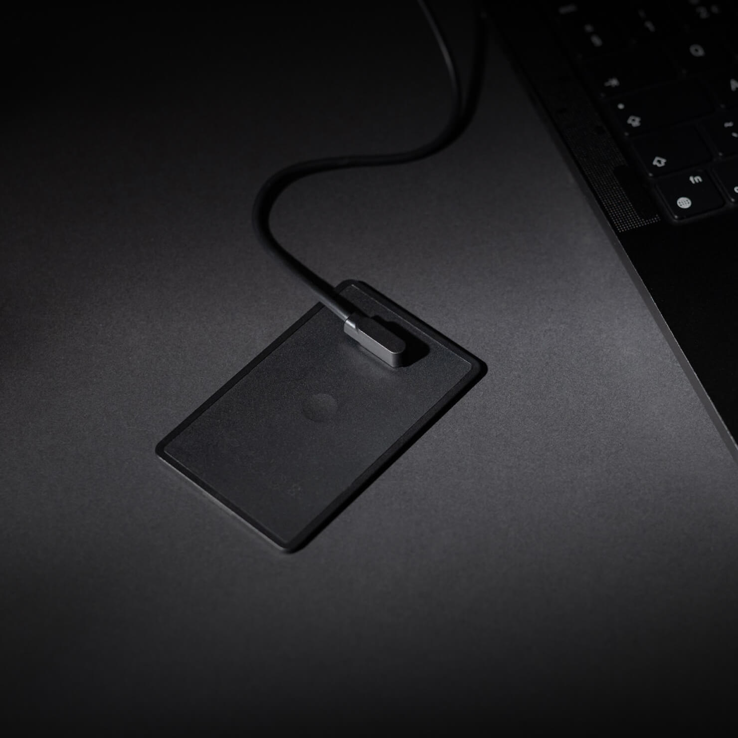 Finder Card with magnetic charging cable
