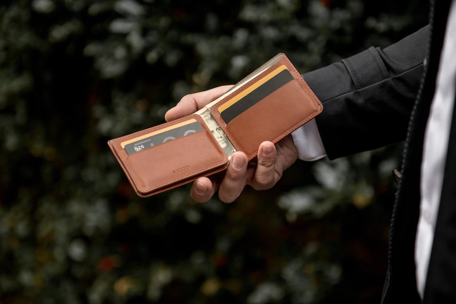 Ekster modular bifold wallet