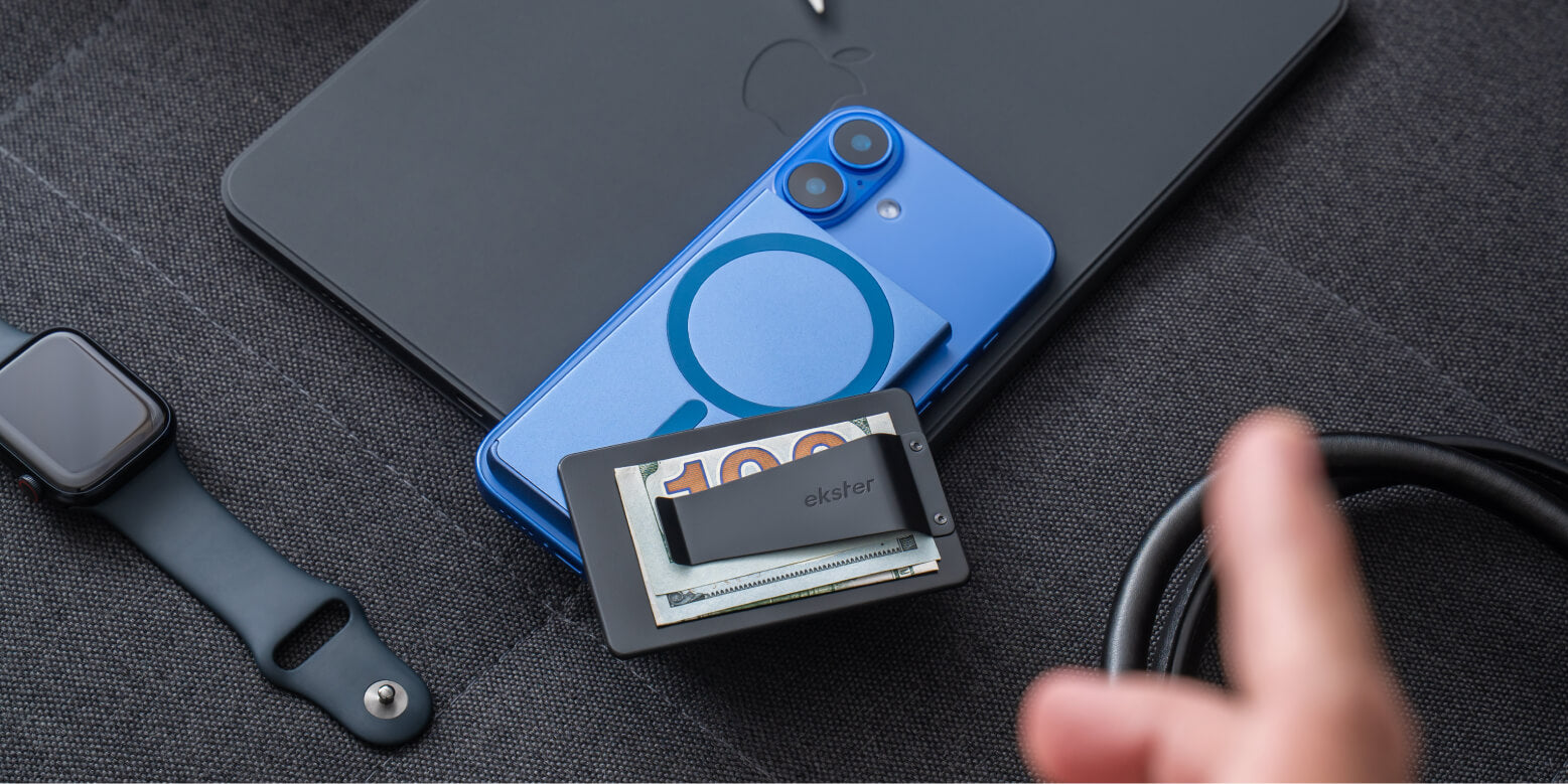 Magnetic wallet accessory for cash storage