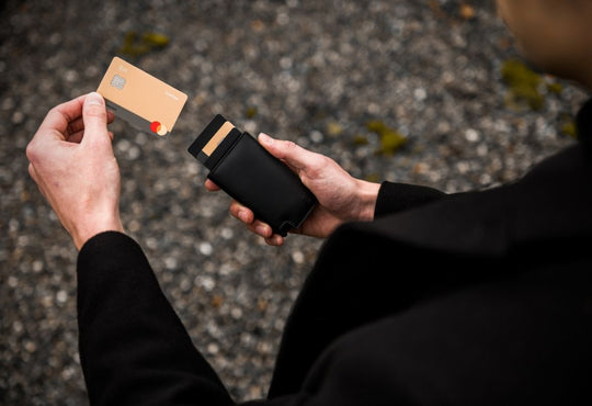 Ekster® cardholder and wallet for Our Blog-RFID BLOCKING: WHAT IS IT AND HOW DO YOU STAY SAFE?