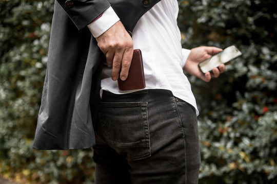 Ekster® cardholder and wallet for Our Blog-Everything you need to know about The Modular Bifold
