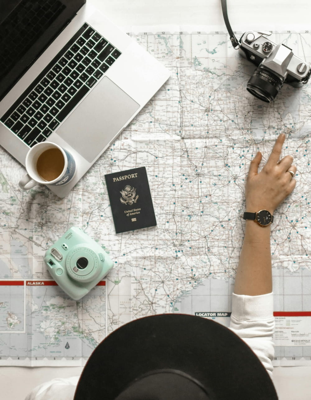 Travel admin checklist for overseas trips