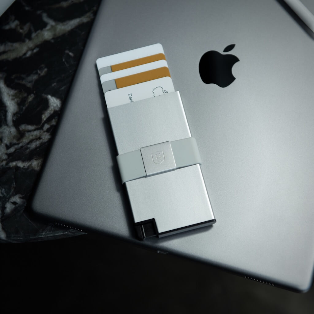 Metallic Silver Aluminum Cardholder
