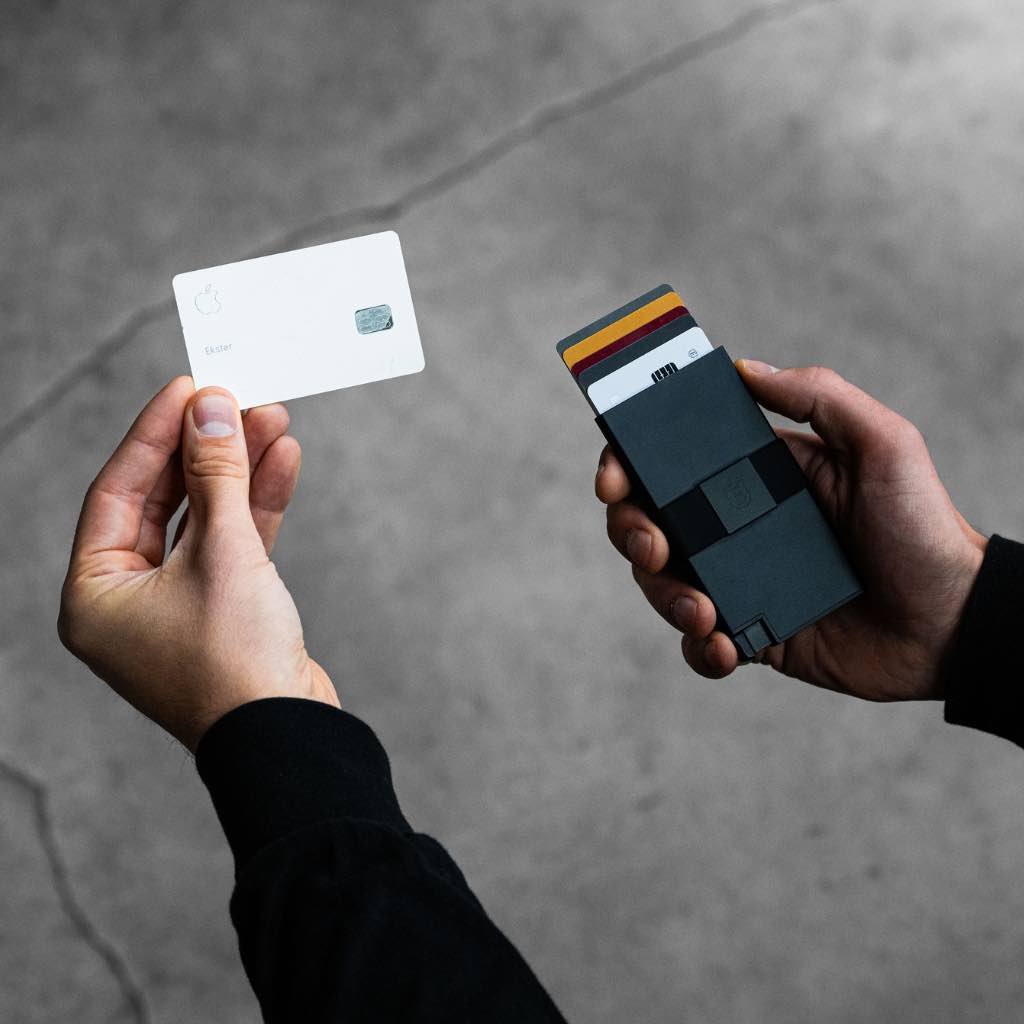 Flagrant x Ekster Wallet | Andrew Schultz Collab | Ekster®