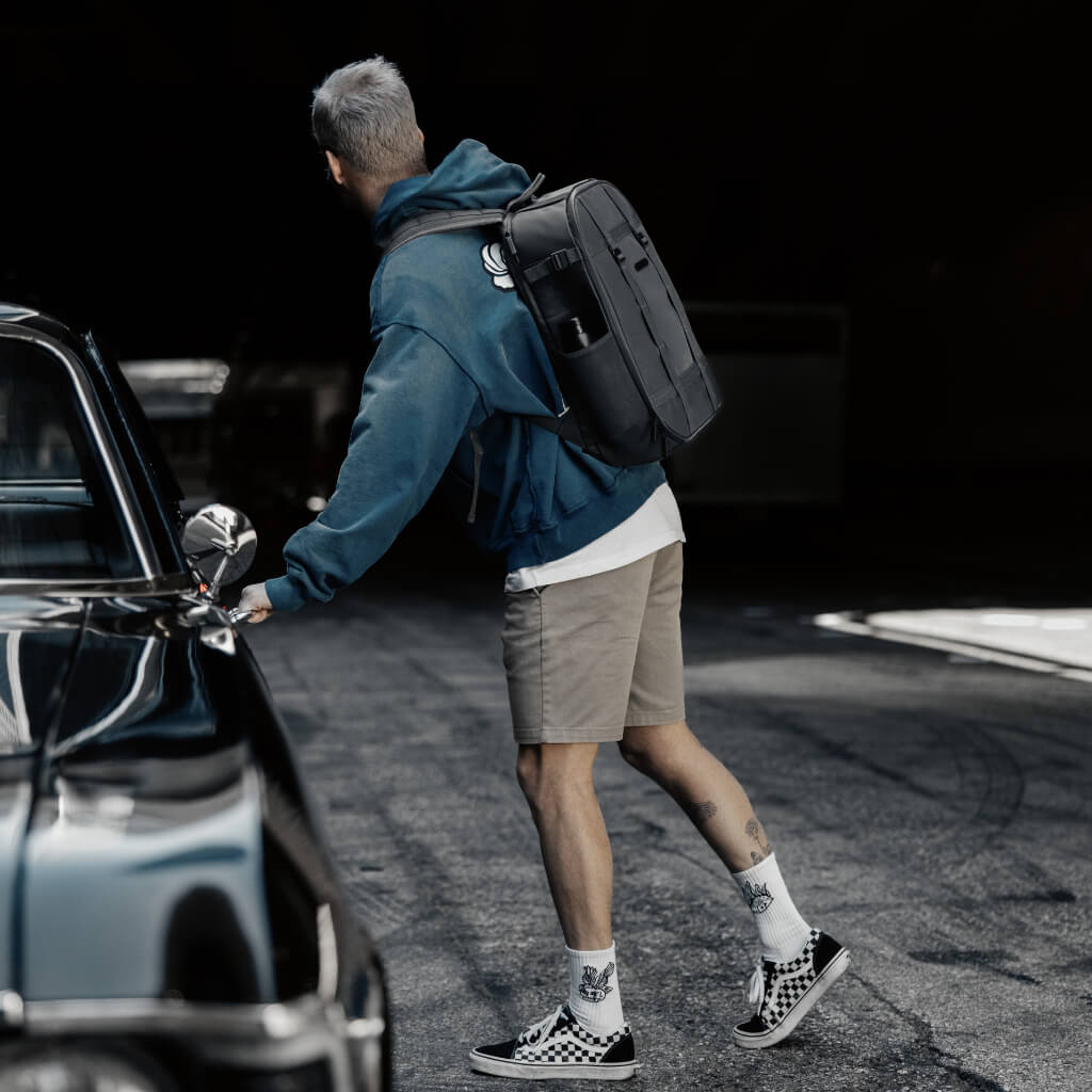 Grid Pattern Backpack GRID Backpack | For on and off the grid - Ekster®