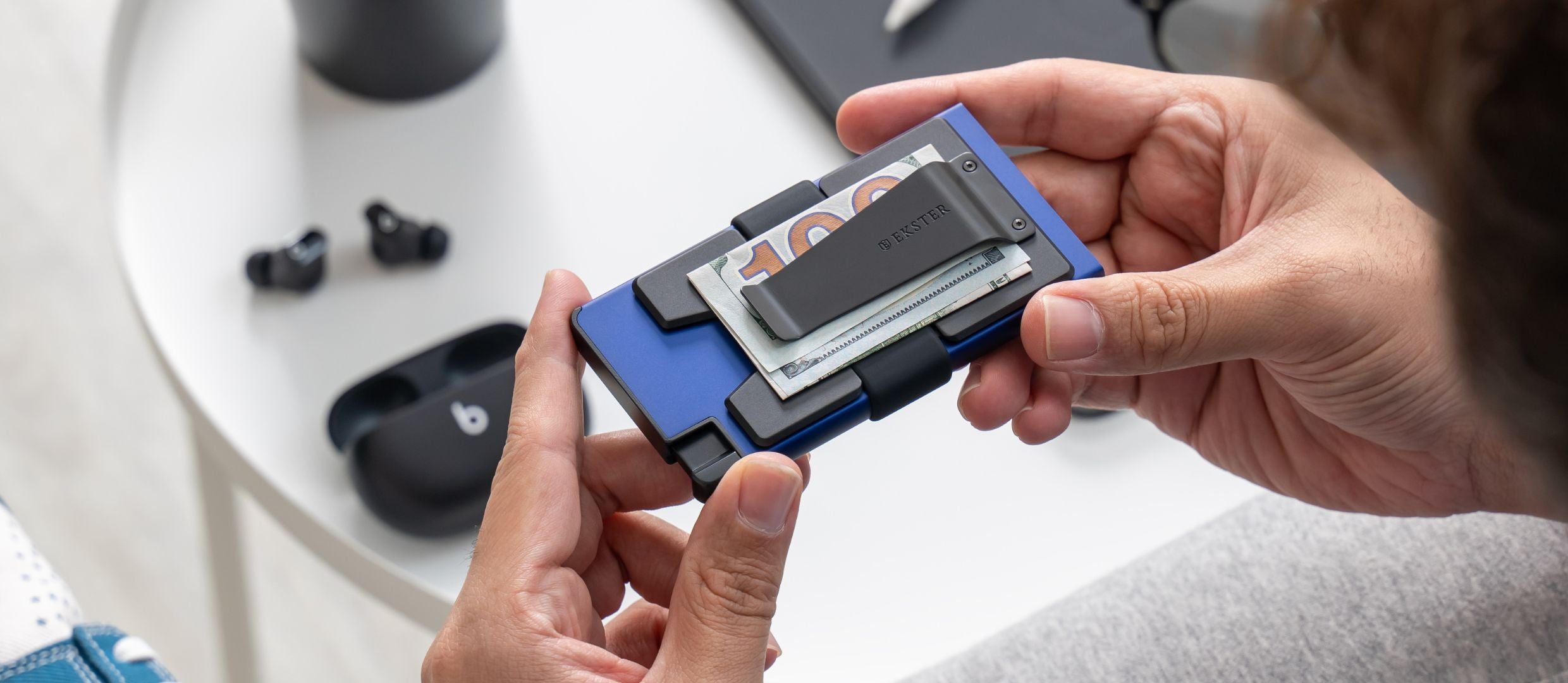 Cardholder Pro with Cash Clip add-on