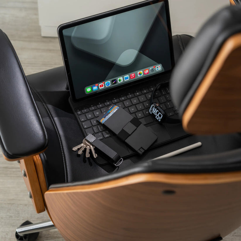 Key Case | Slim Key Cases Space-grade Aluminum & Leather | Ekster®