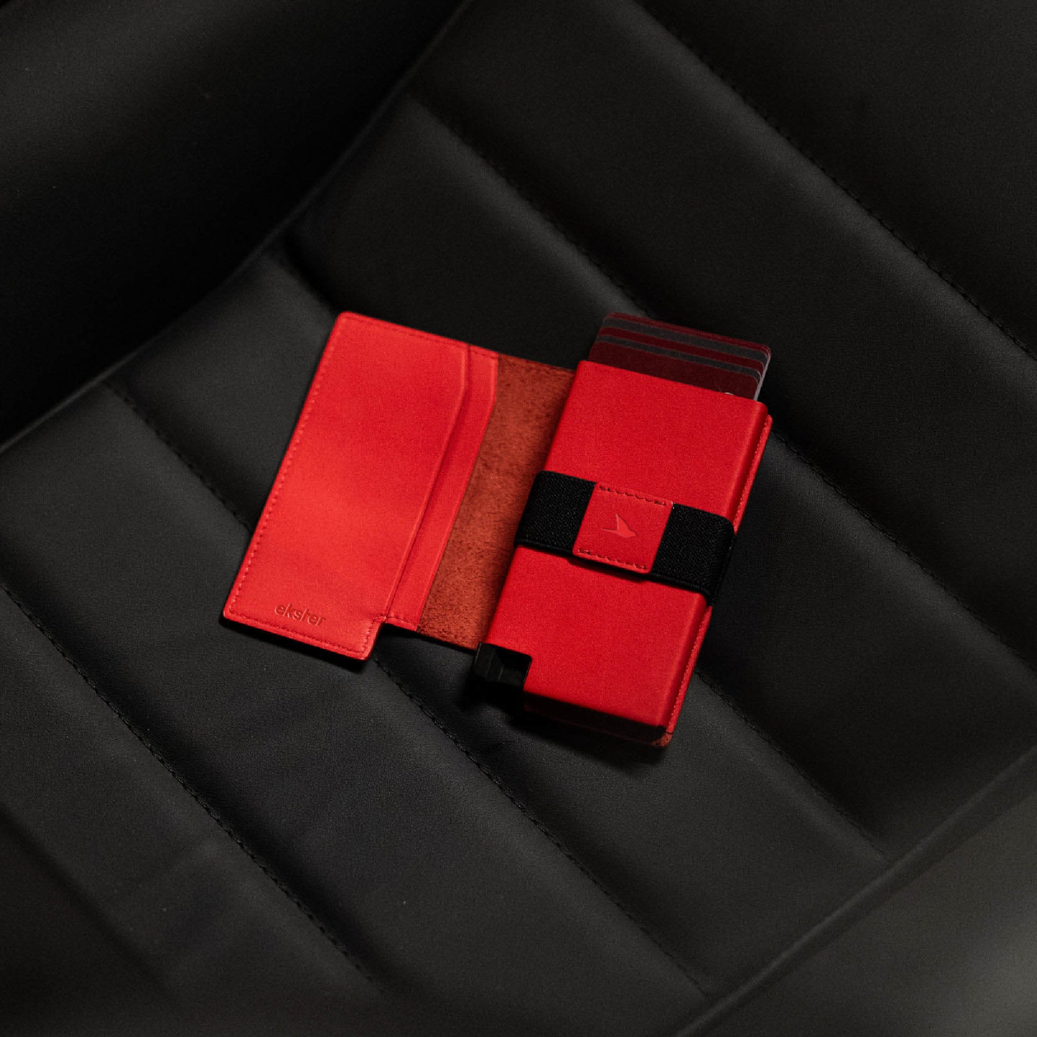 1 Wallet / Flare Red