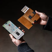 1 Wallet / Tan