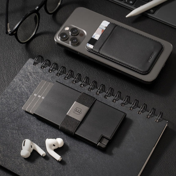 Classic Black Aluminum Cardholder